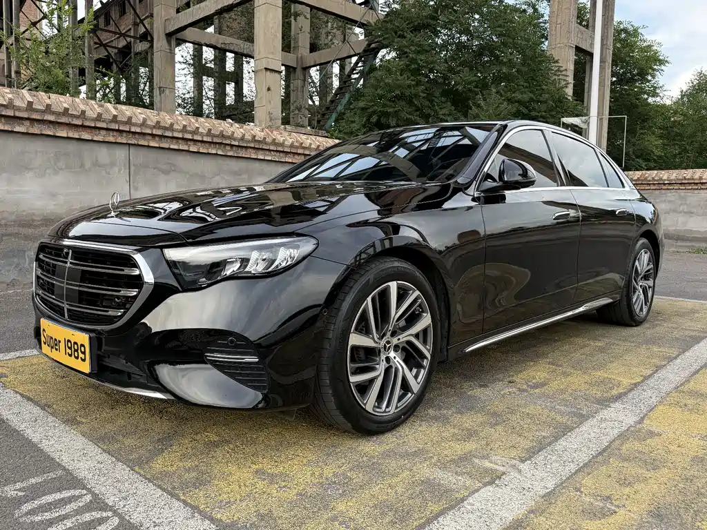 Mercedes-Benz E-Class 2024