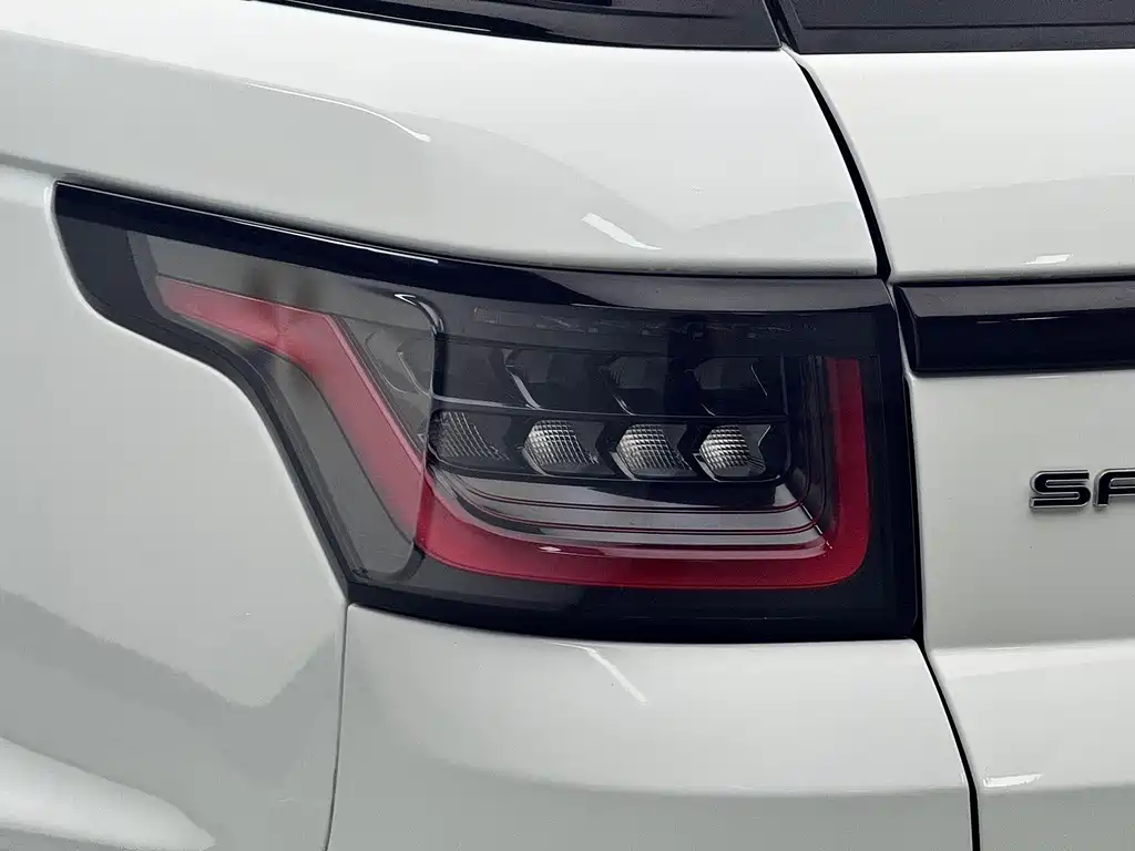 Land Rover Range Rover Sport 2021 — фото 18