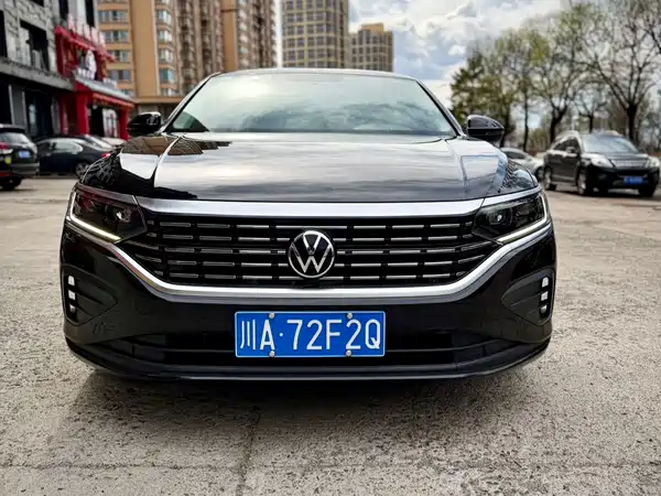 Volkswagen Passat 2022