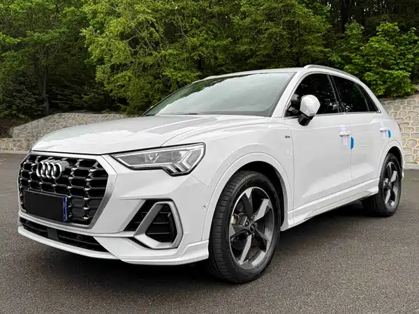 Audi Q3 2021