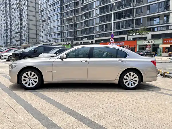 BMW 7 Series 2009