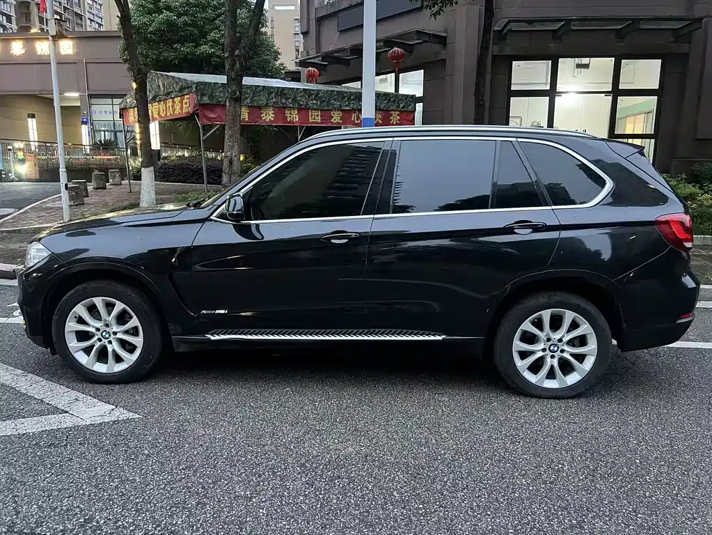 BMW X5 2018 — фото 5
