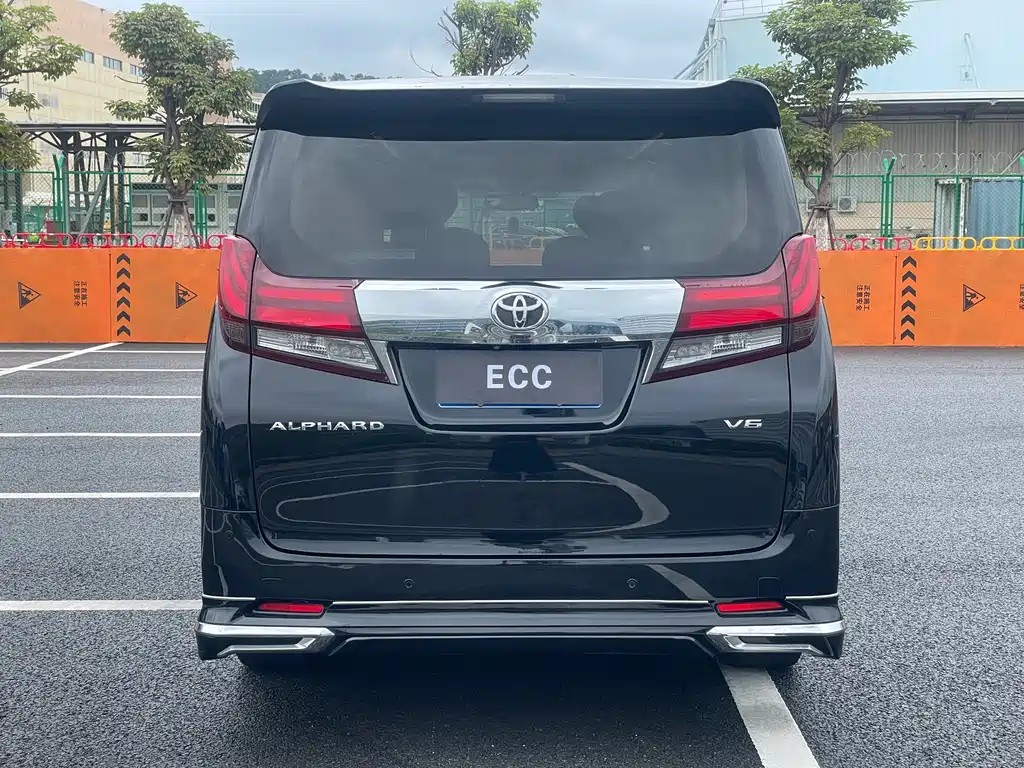 Toyota Alphard 2016 — фото 5