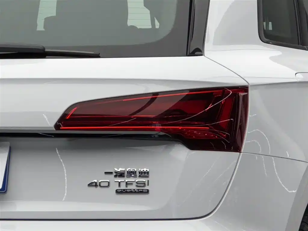 Audi Q5L 2023 — фото 21