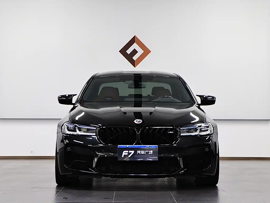 BMW M5 2021
