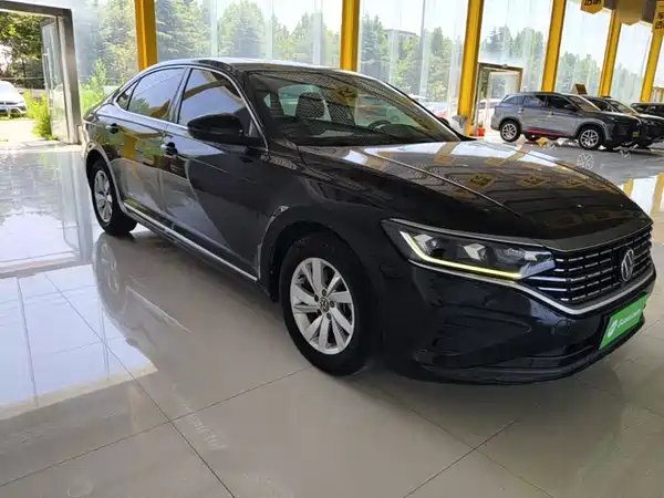 Volkswagen Passat 2023