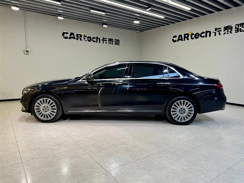 Mercedes-Benz E-Class 2022 — фото 7