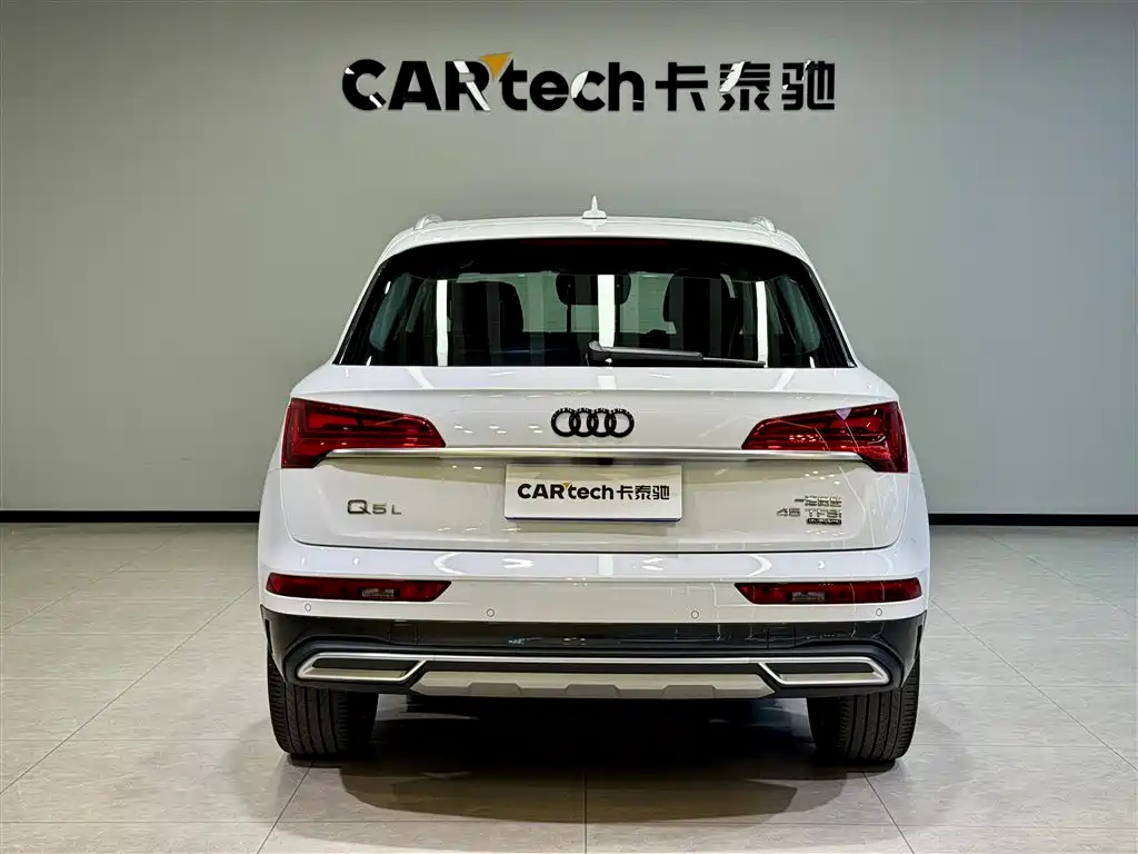 Audi Q5L 2022 — фото 6