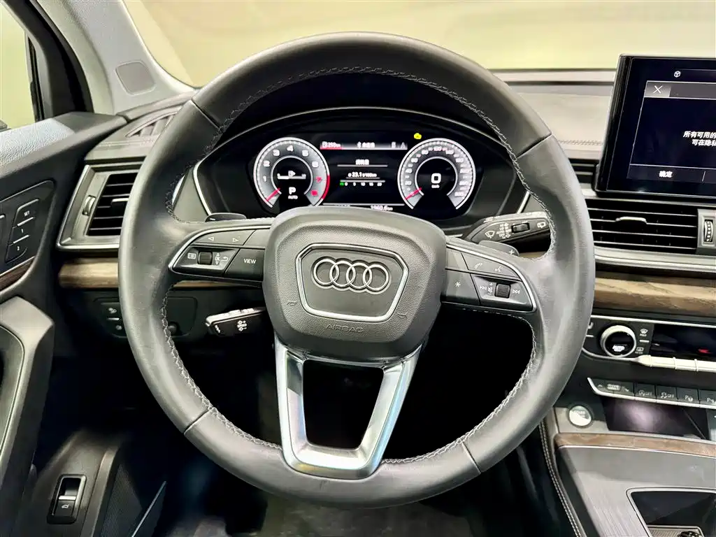 Audi Q5L 2022 — фото 24