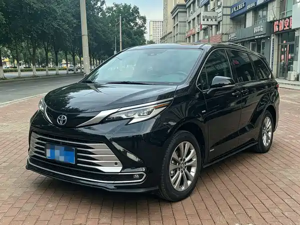 Toyota Sienna 2022