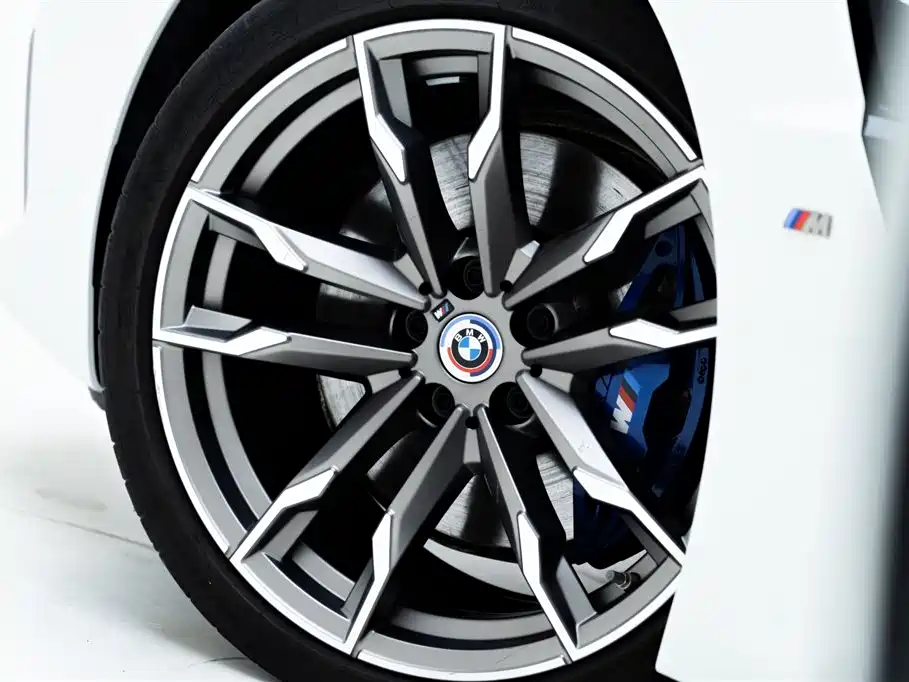 BMW Z4 2022 — фото 6
