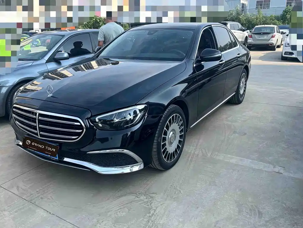 Mercedes-Benz E-Class 2023 — фото 1