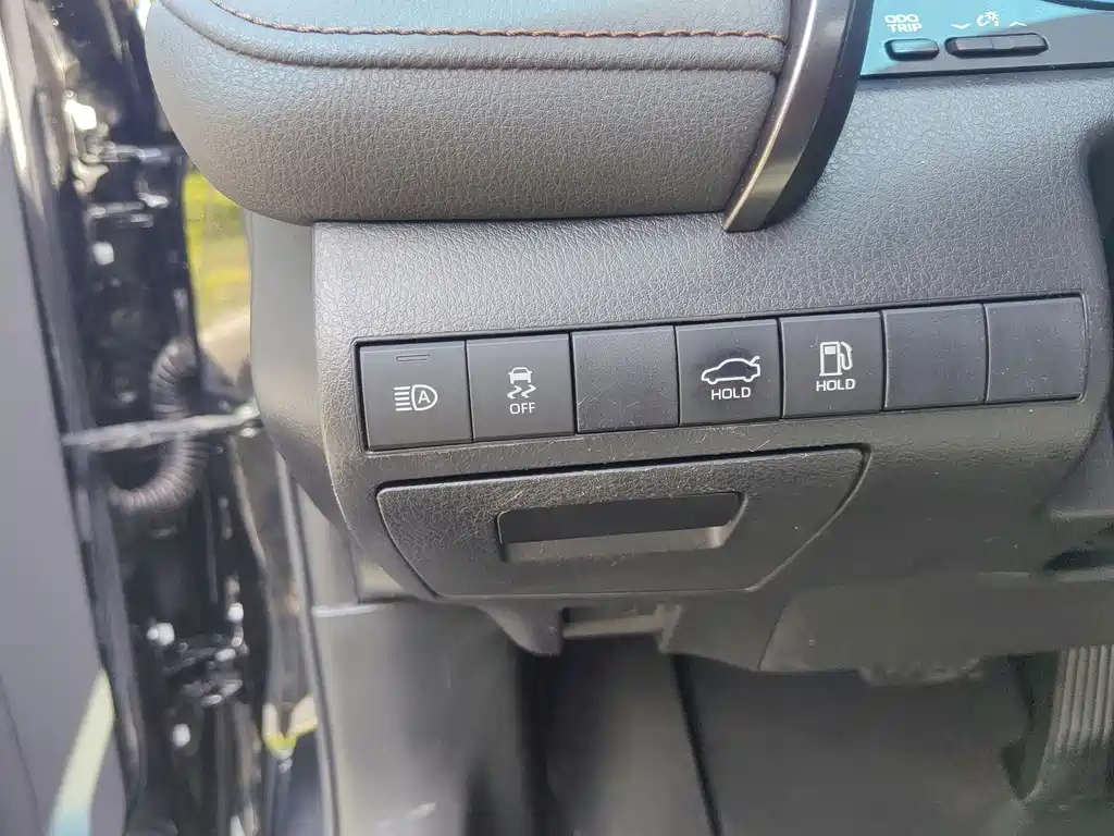 Toyota Camry 2021 — фото 19