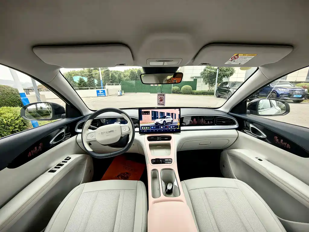 Geely Galaxy Starwish 2024 — фото 13
