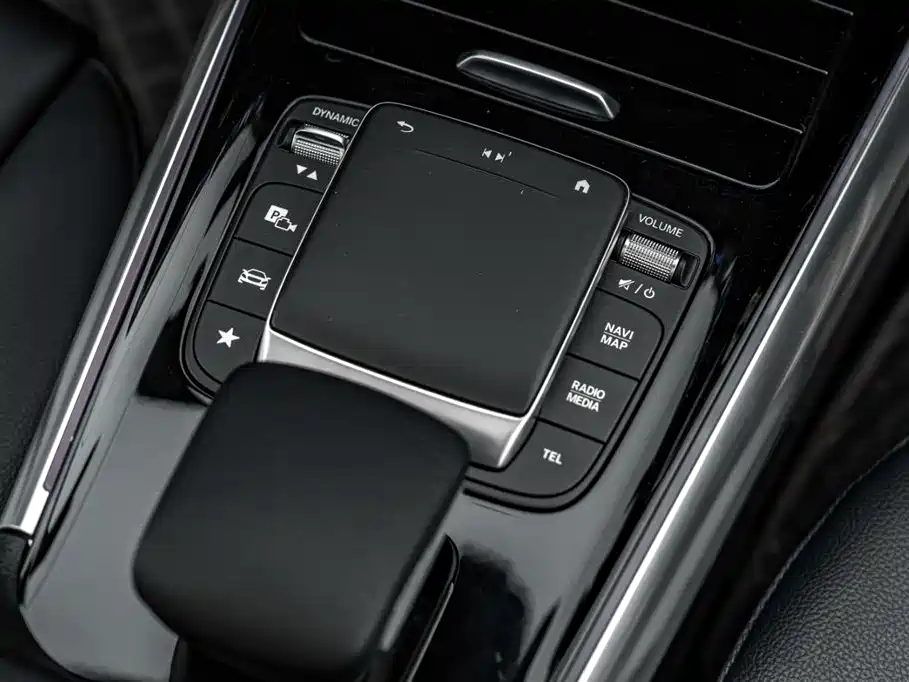 Mercedes-Benz GLA 2020 — фото 32