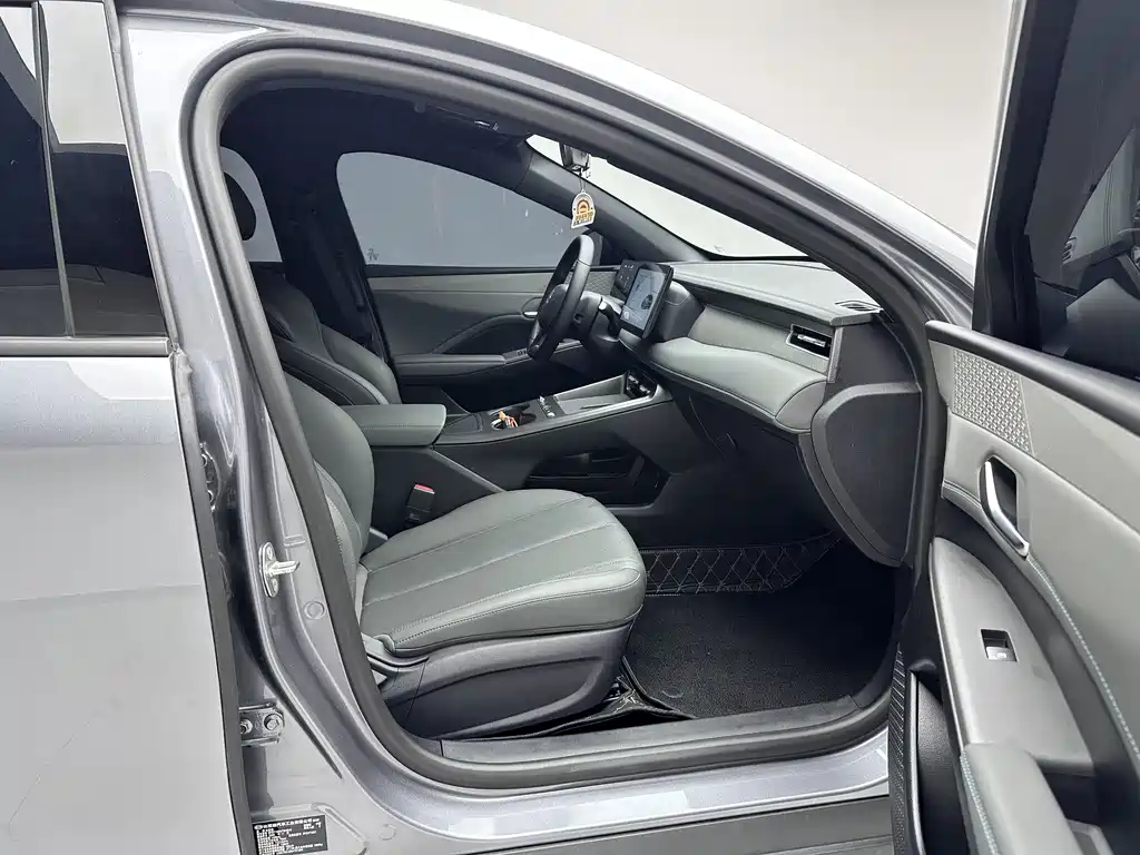 BYD Qin PLUS 2025 — фото 15
