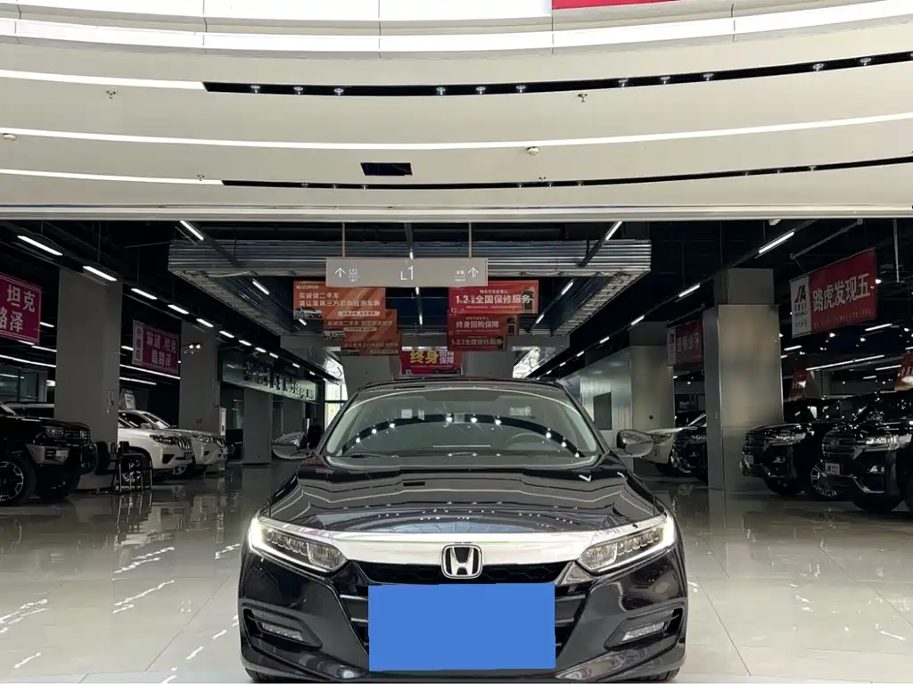 Honda Accord 2018 — фото 1