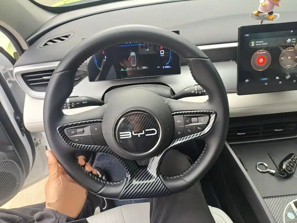 BYD Seal 05 DM-i 2025 — фото 11
