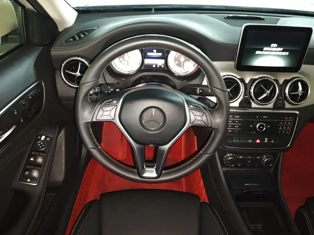 Mercedes-Benz GLA 2016 — фото 17