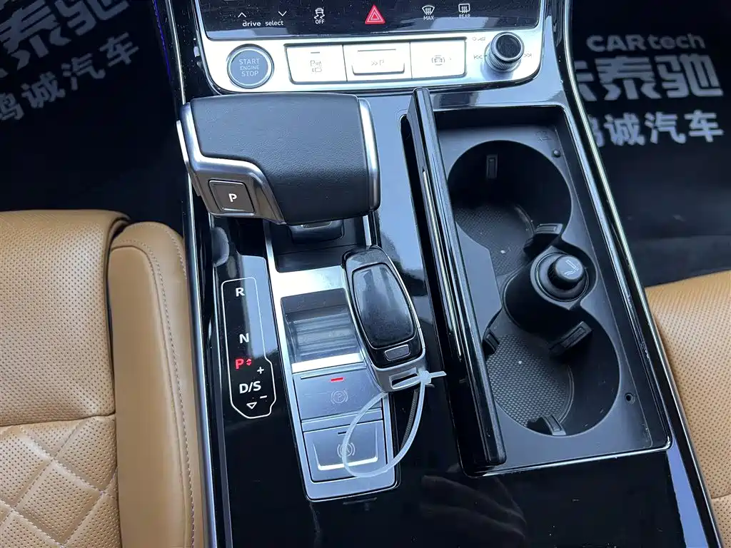 Audi A8 2024 — фото 21