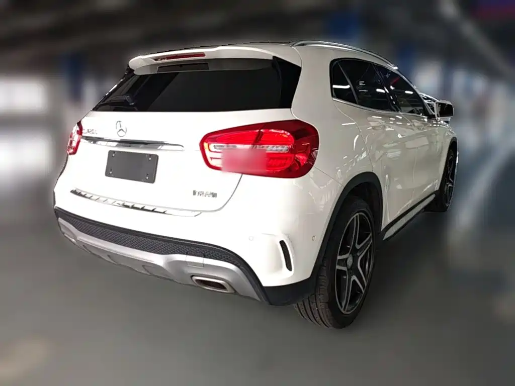 Mercedes-Benz GLA 2016 — фото 12
