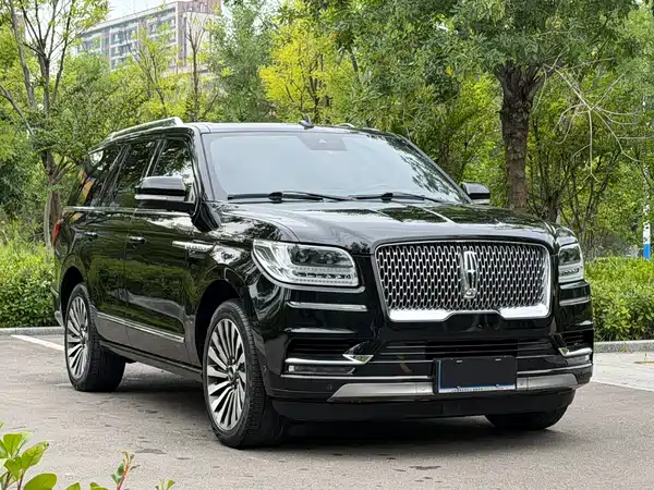Lincoln Navigator 2021