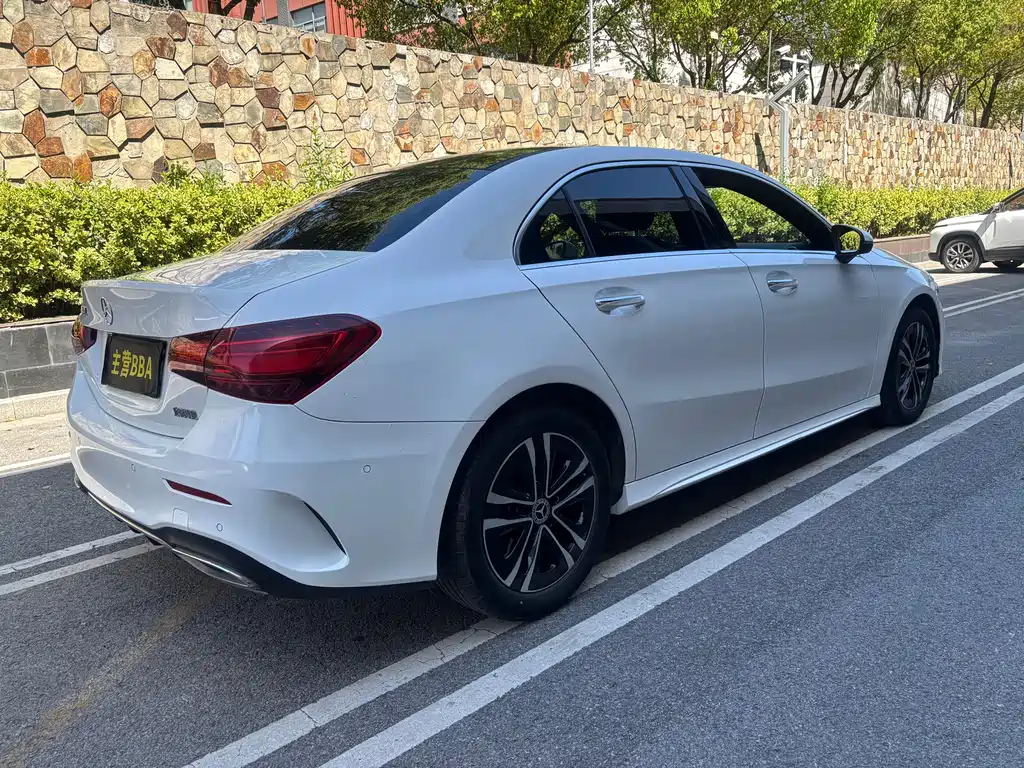 Mercedes-Benz A-Class 2023 — фото 19