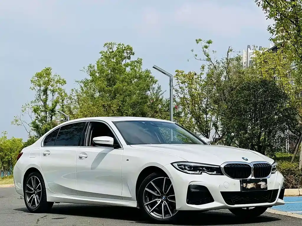 BMW 3 Series 2021