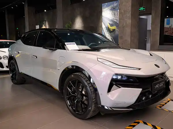 Lotus ELETRE 2023