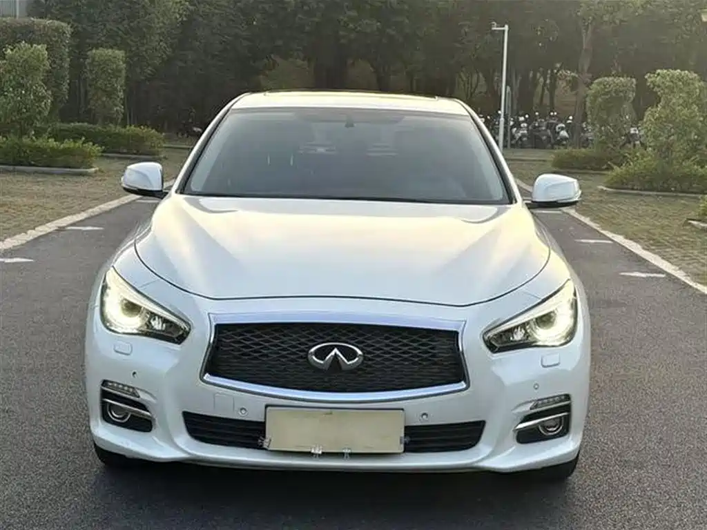 Infiniti Q50L 2016