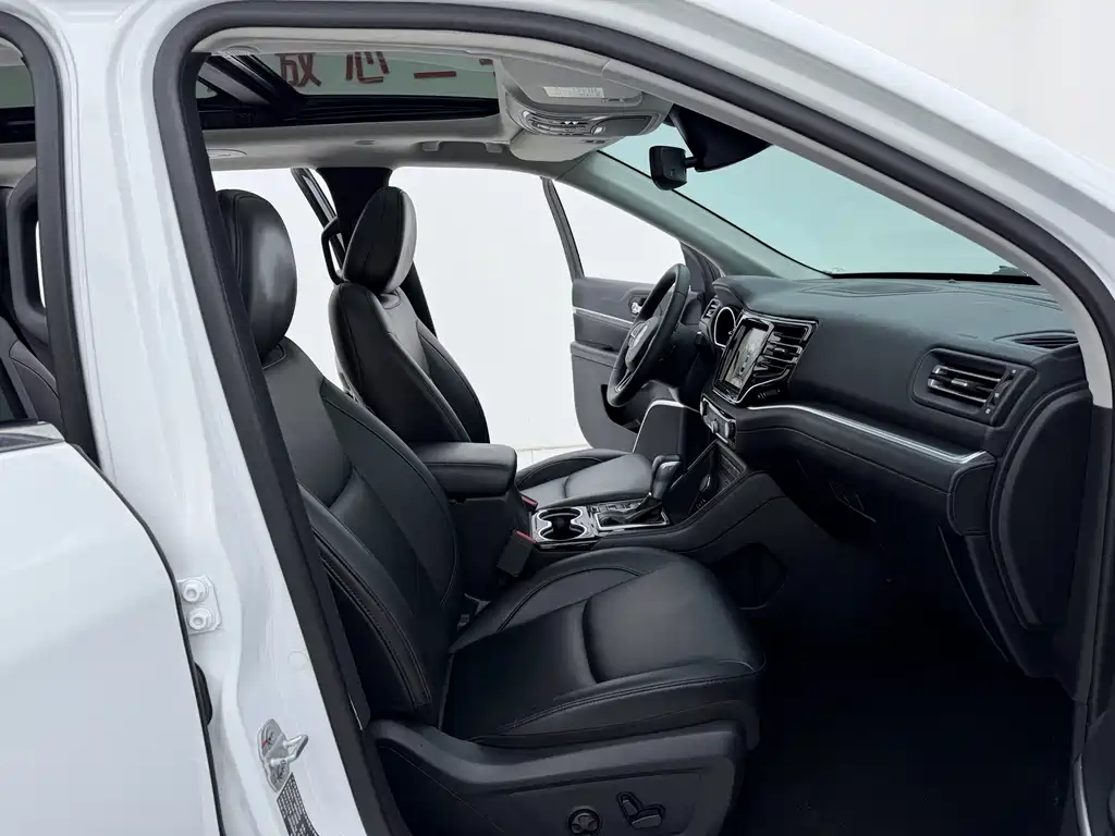 Jeep Grand Commander 2020 — фото 11
