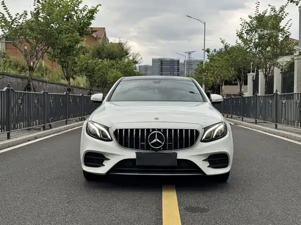 Mercedes-Benz E-Class 2020