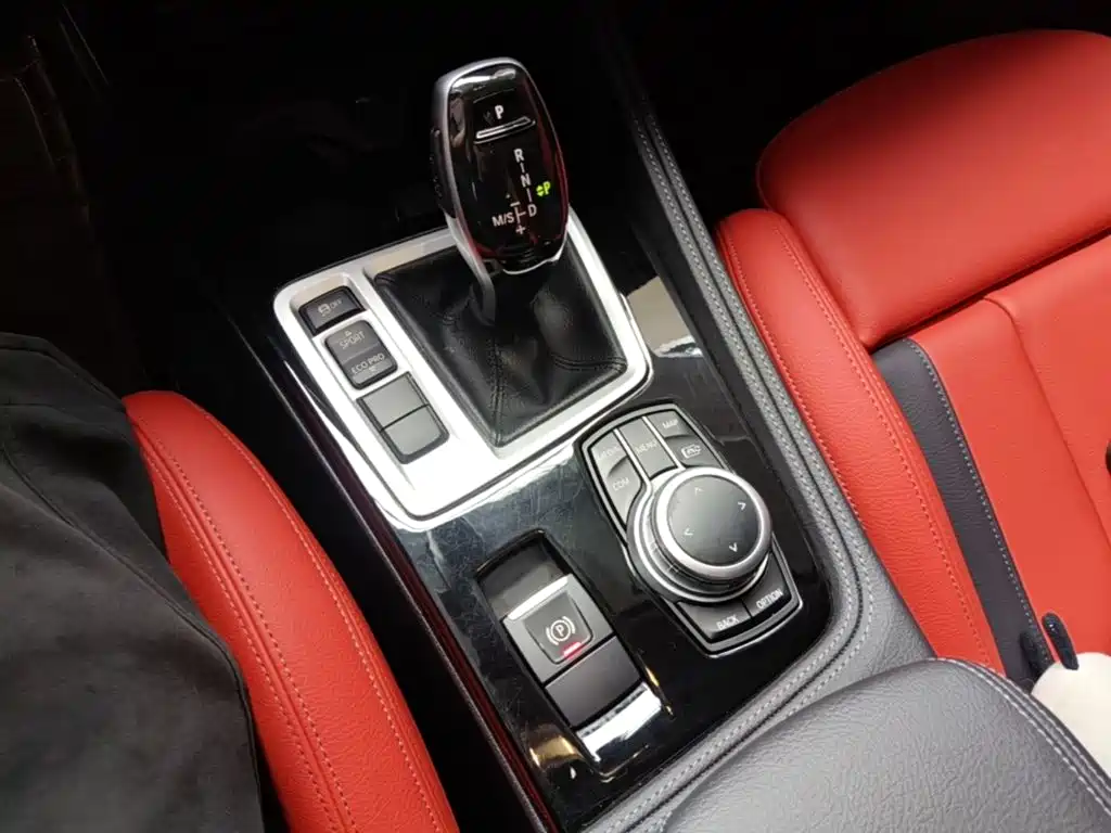 BMW 1 Series 2021 — фото 14