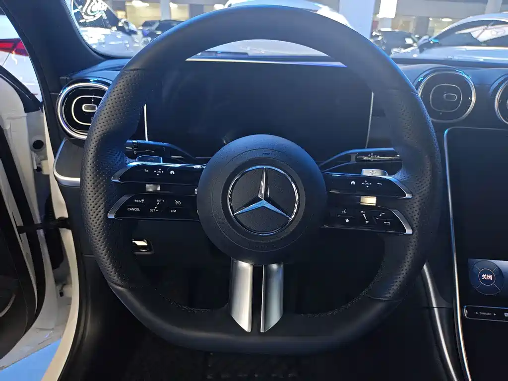 Mercedes-Benz C-Class 2022 — фото 8