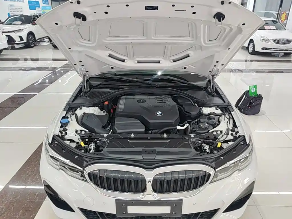 BMW 3 Series 2020 — фото 16