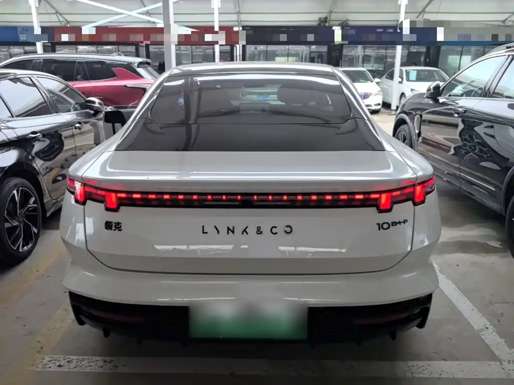 Lynk & Co 10 2026