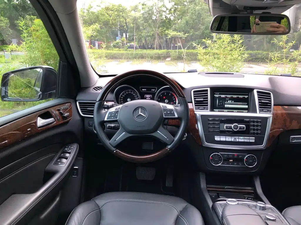 Mercedes-Benz M-Class 2014 — фото 17