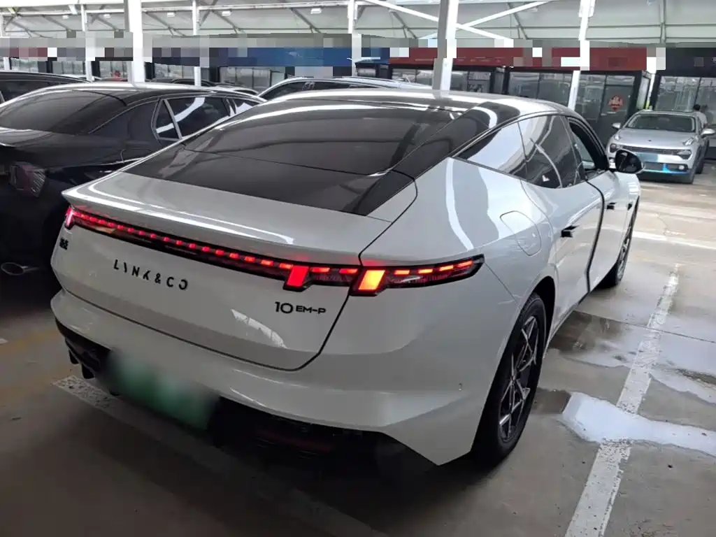 Lynk & Co 10 2026