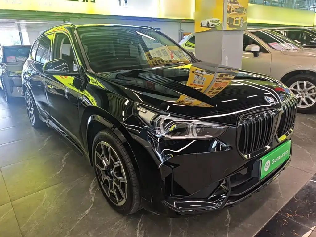 BMW iX1 2024