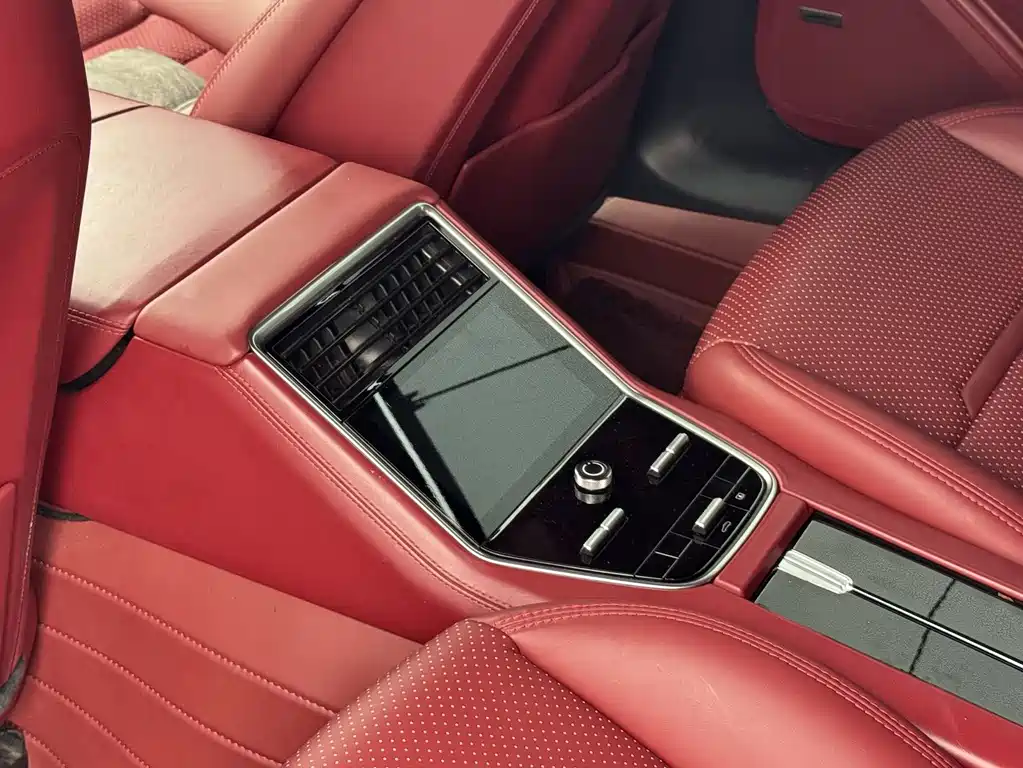 Porsche Panamera 2018 — фото 14