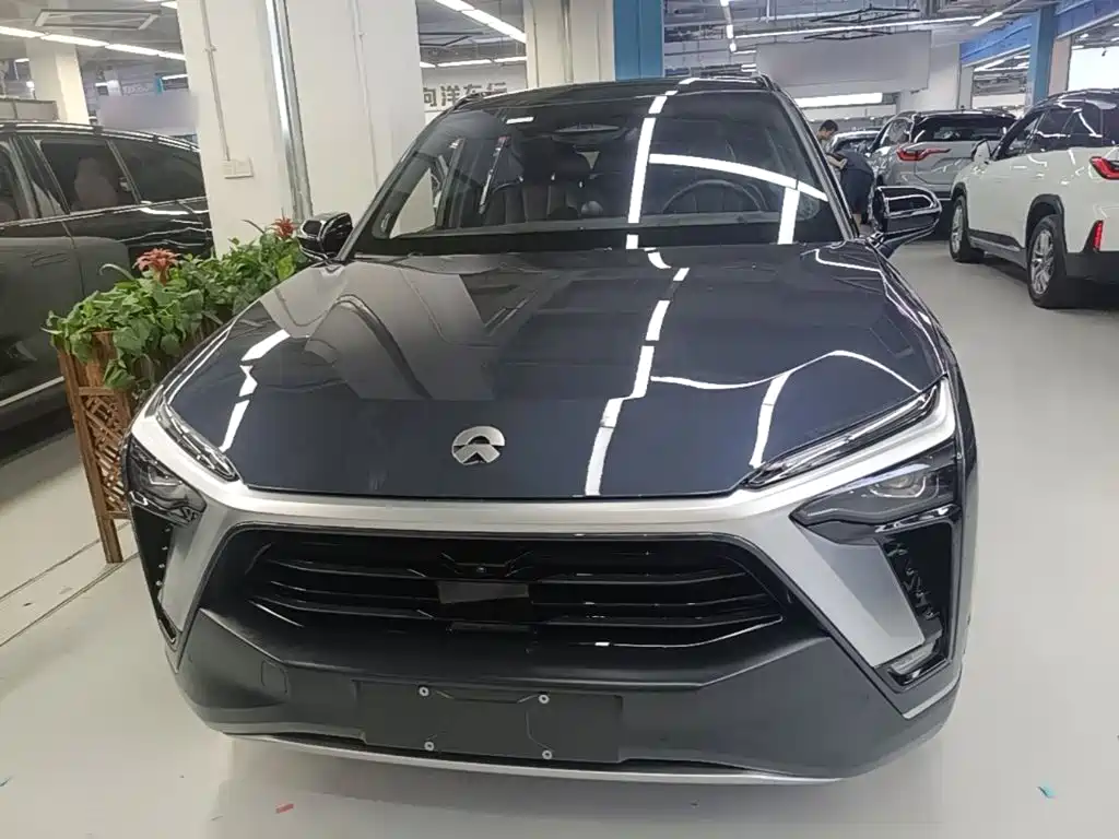 NIO ES8 2022