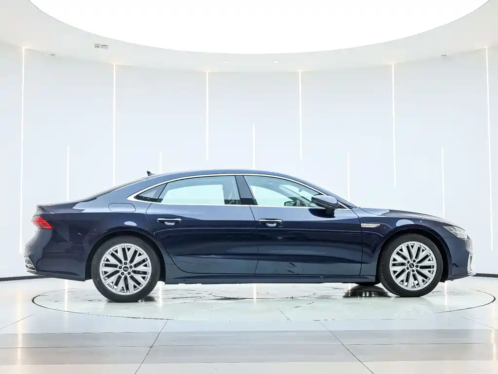 Audi A7L 2024 — фото 4