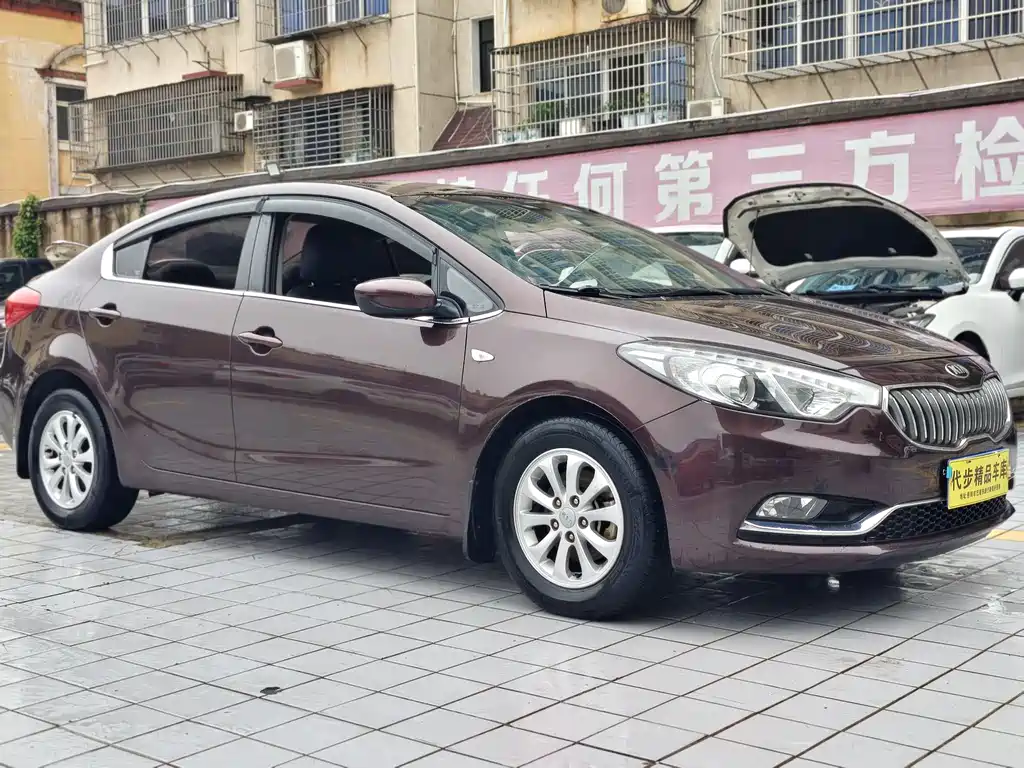 Kia K3 2015