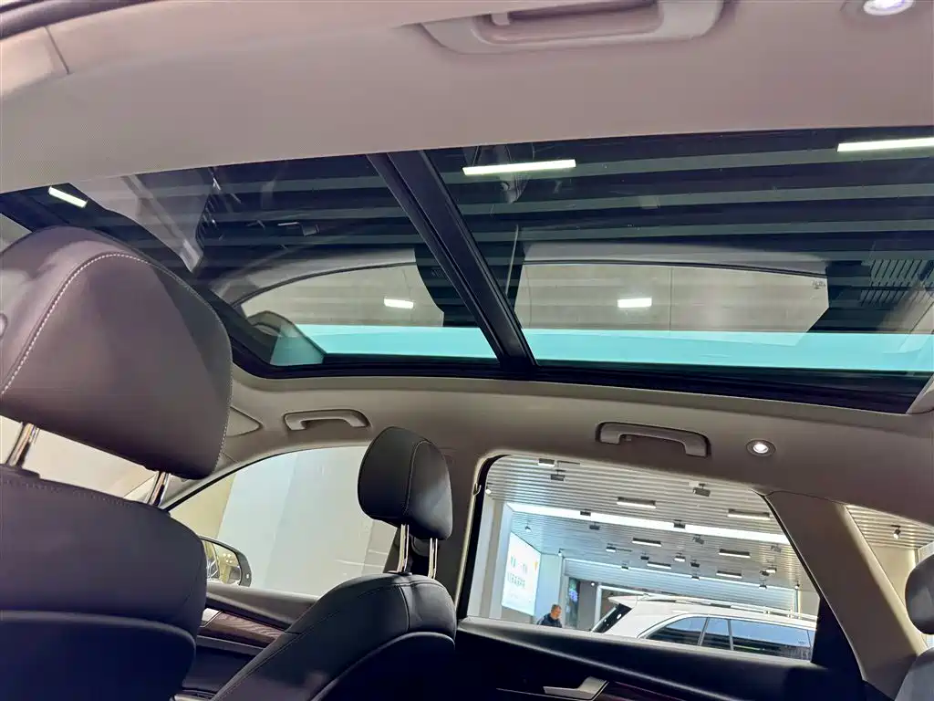 Audi Q5L 2022 — фото 27