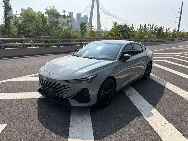 Changan UNI-V 2023