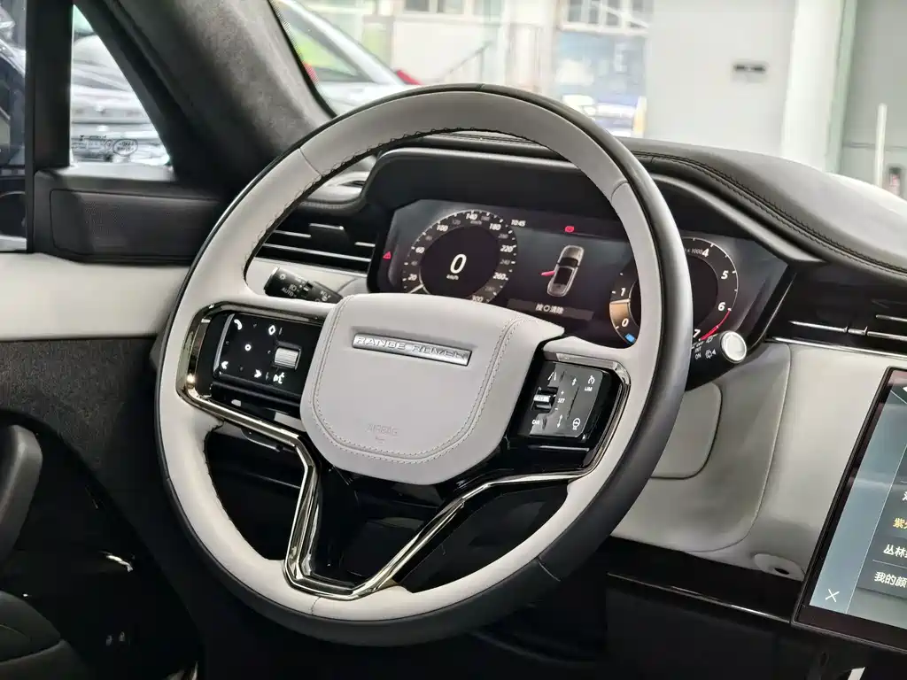Land Rover Range Rover Sport 2023 — фото 9