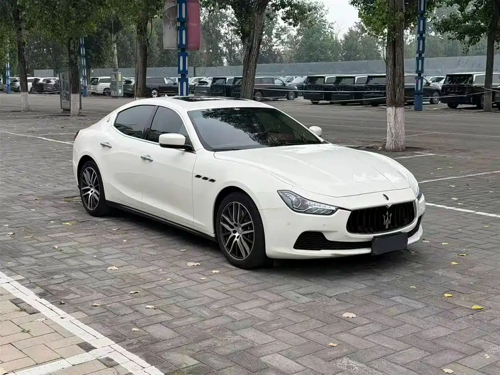 Maserati Ghibli 2015 — фото 3