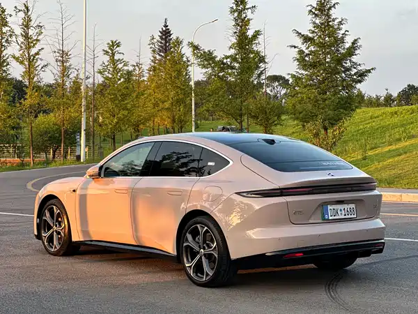 NIO ET5 2025