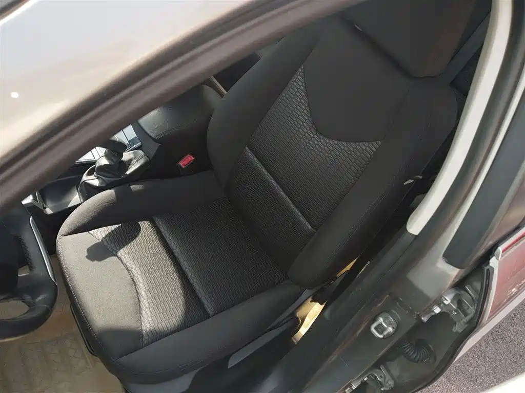 Citroen C4L 2015 — фото 11