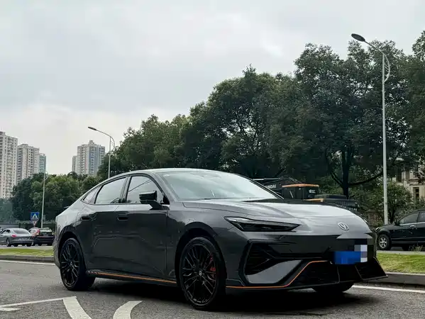 Changan UNI-V 2025
